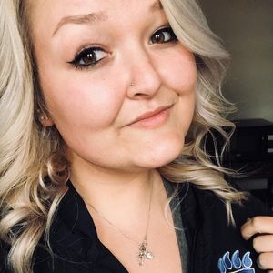 Meet your Posher, Marianne